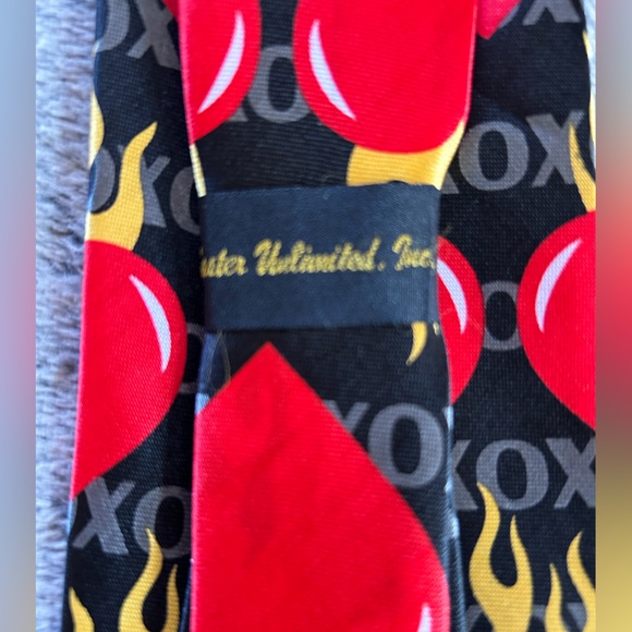 ♥️❤️‍🔥Flaming Heart Tie❤️‍🔥♥️ - Picture 5 of 5